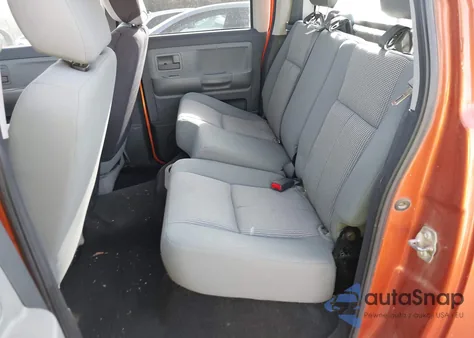 2010 Dodge Dakota Bighorn/Lonestar z USA, uszkodzony, nr VIN 1D7CE3GP4AS166519